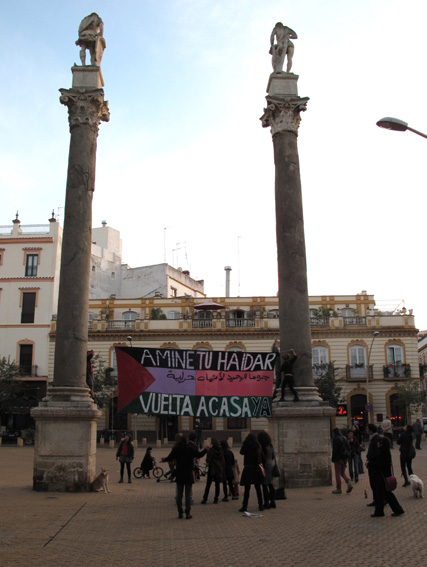 pancarta apoyo activista saharaui